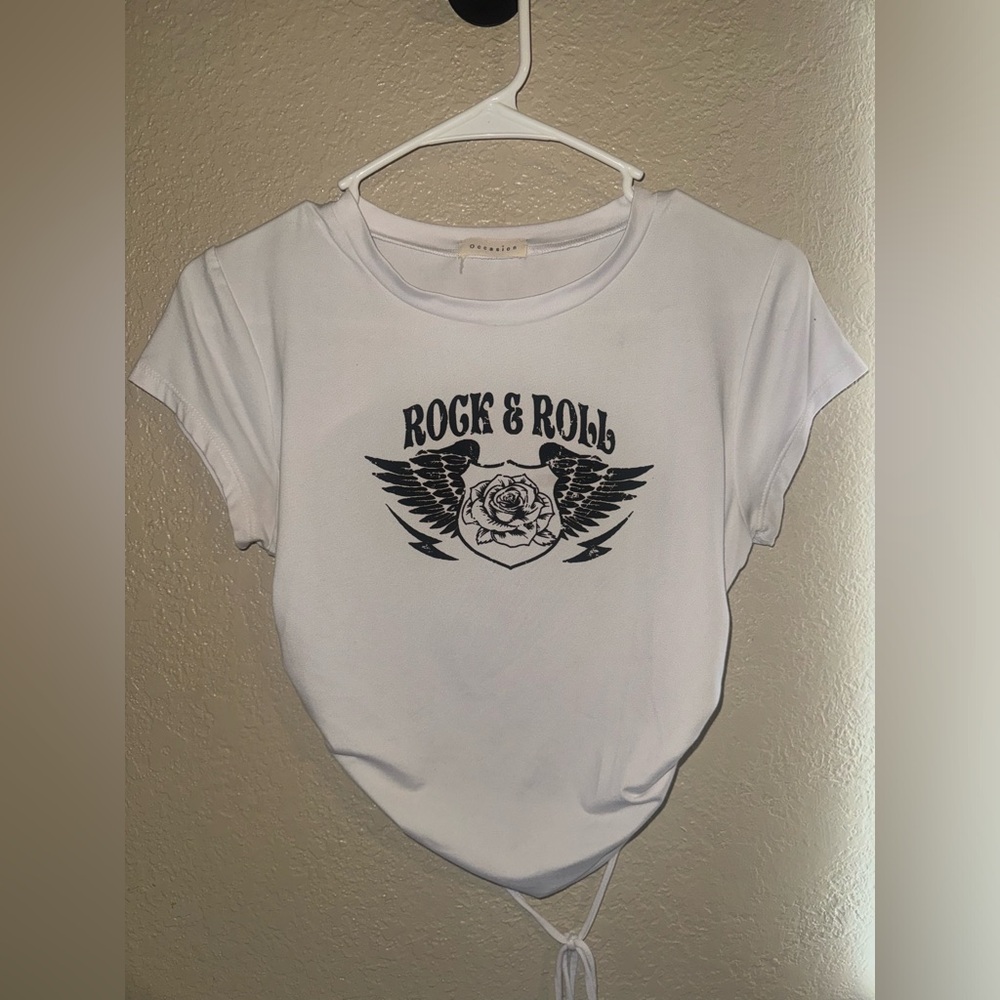 ALL Shirts $5 !!!

All good condition
No holes or stains
All large or XL